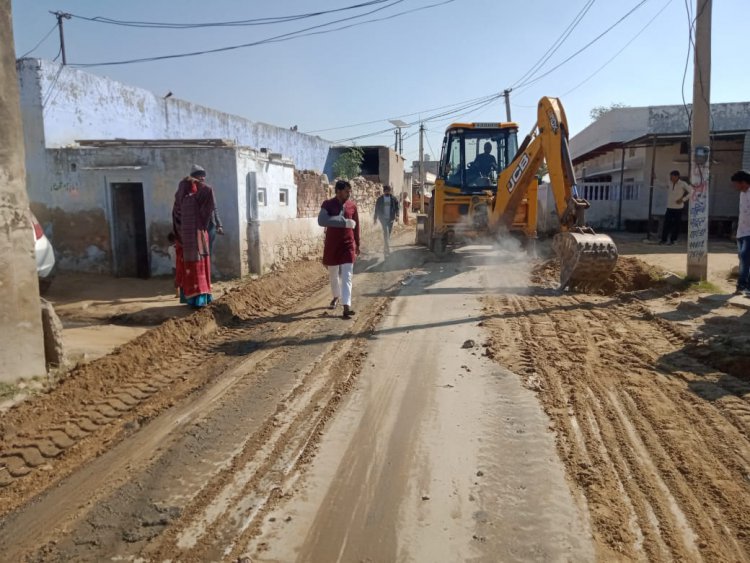 पचलंगी में सिरोही रोड पर सड़क का काम शुरू, ग्रामीणों ने विधायक गुढ़ा का जताया आभार