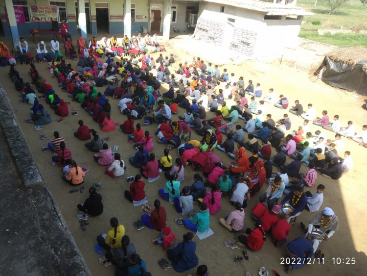 कैरियर एकेडमी जटवाड़ा में हुआ मातृ-पितृ पूजन  का विशाल आयोजन, बच्चे ने 14 फरवरी को मनाएंगे मातृ-पितृ दिवस