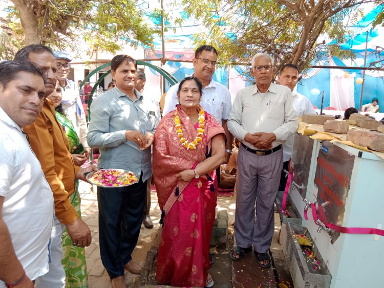 बालिका विद्यालय में सेनेटरी नैपकिन मशीन का हुआ शुभारंभ