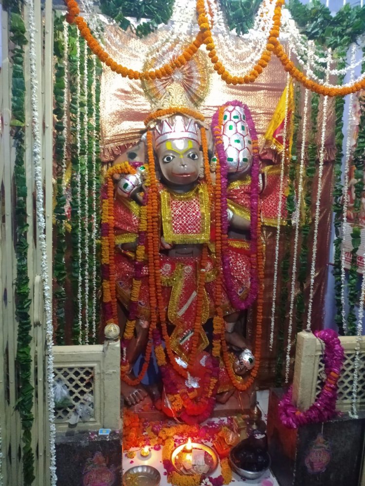 हनुमान मंदिरो पर फूल बंगला झांकी और भंडारे का हुआ आयोजन