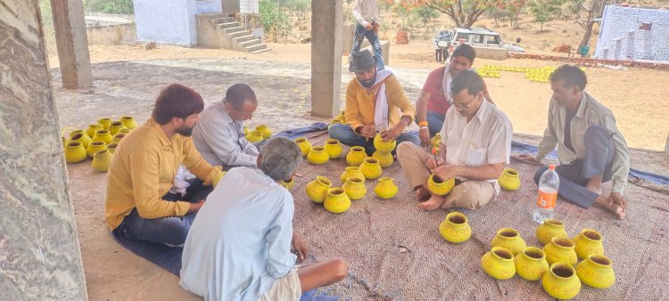 चंवरा के पंचमुखी बालाजी मंदिर के पलटूदास अखाड़े में 2 जून को निकलने वाली कलश यात्रा को लेकर तैयारियां जोर शोर से