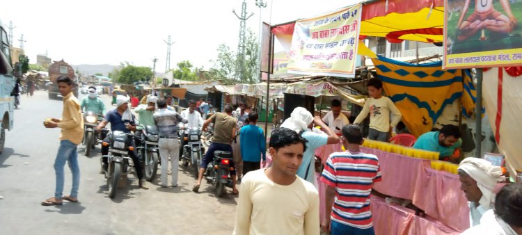 हिंदू,मुस्लिम एकता और भाईचारे के प्रतीक मेवात के संत बाबा लालदास का भरा मेला ,श्रदालुओं की उमड़ी भीड़