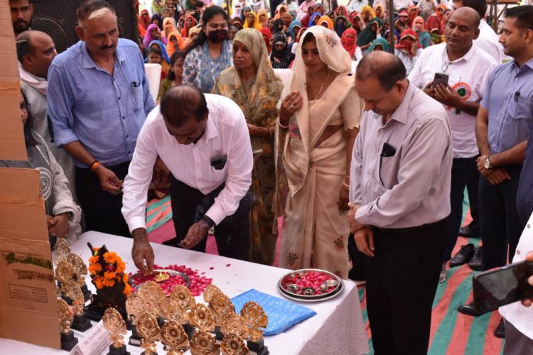 जलग्रहण विकास परियोजना हमीरपुर, बानसूर का किया गया उदघाटन