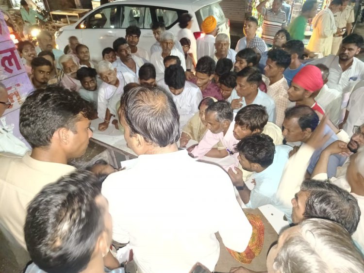 गोविंदगढ़ पीजी कॉलेज में वर्षों से रिक्त पड़े शिक्षको के पद: स्थाई स्टाफ की मांग को लेकर मेवात विकास बोर्ड के अध्यक्ष को सौंपा ज्ञापन