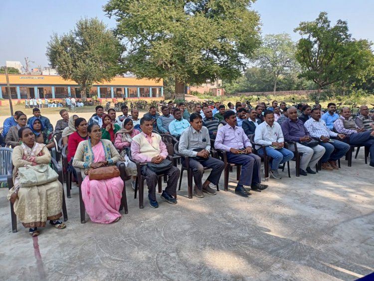 मुख्य ब्लॉक शिक्षा अधिकारी कार्यालय परिसर में संस्था प्रधानों का समावेशी शिक्षा के अंतर्गत तीन दिवसीय गैर आवासीय प्रशिक्षण का शुभ्भारंभ