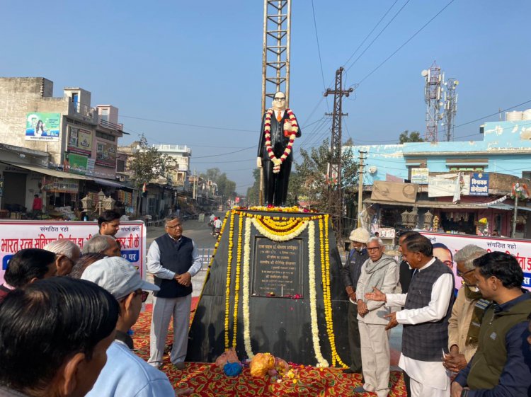 बाबा साहेब के परिनिर्वाण दिवस पर जाटव समाज ने दी श्रद्धांजलि