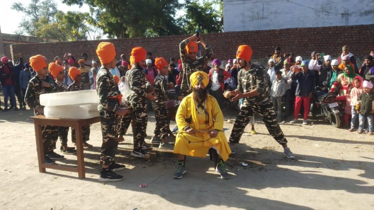 गुरु गोविंद सिंह के प्रकाशोत्सव के उपलक्ष्य में नसवारी गुरुद्वारे से निकले नगर कीर्तन का अलावडा में हुआ भव्य स्वागत