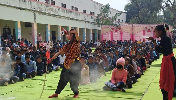 जिला स्तरीय इंस्पायर अवार्ड प्रदर्शनी का नवीन स्कूल में हुआ शुभारंभ