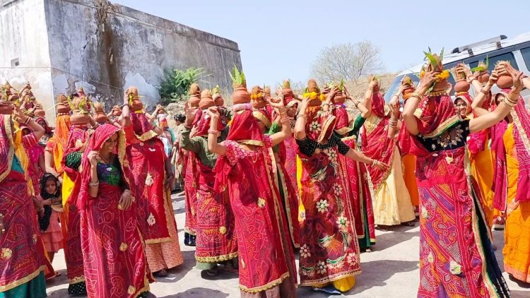 बाघोली के डूंगरी वाले बालाजी मंदिर में हनुमान जन्मोत्सव पर निकली कलश यात्रा