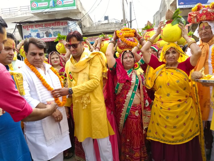 देव प्रकाश माणिक विवेकानंद कॉलोनी में भागवत कथा का हुआ शुभारंभ पूर्व मंत्री गोलमा देवी ने की शिरकत