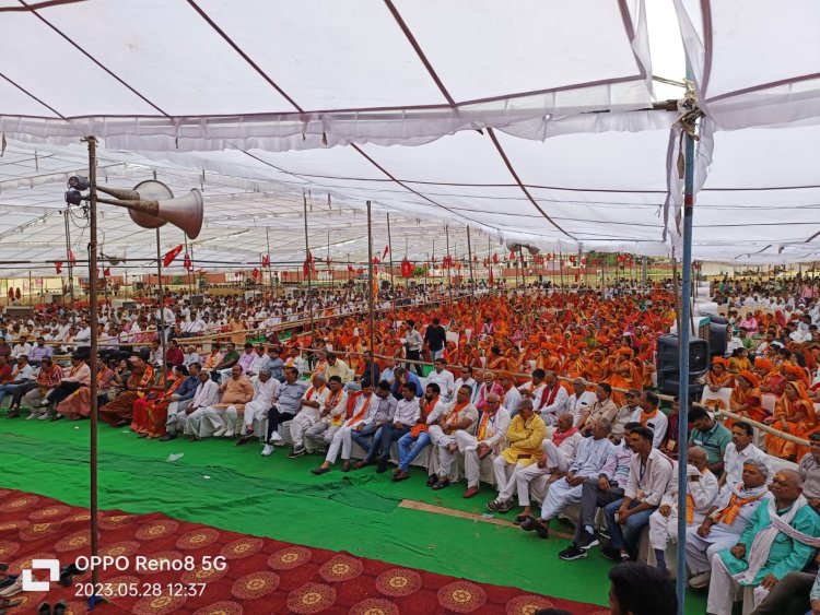 थानागाजी में विप्र महाकुंभ ने रचा नया इतिहास: डॉ.बीडी कल्ला ने उठाया 14 प्रतिशत आरक्षण का मसला