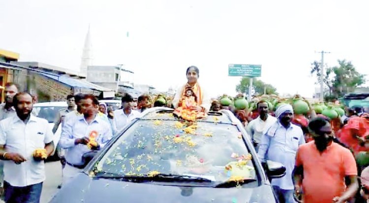 नौगावां तहसील क्षेत्र के चारों ओर बह रही है श्रीमद् भागवत् कथा सै ज्ञान की गंगा