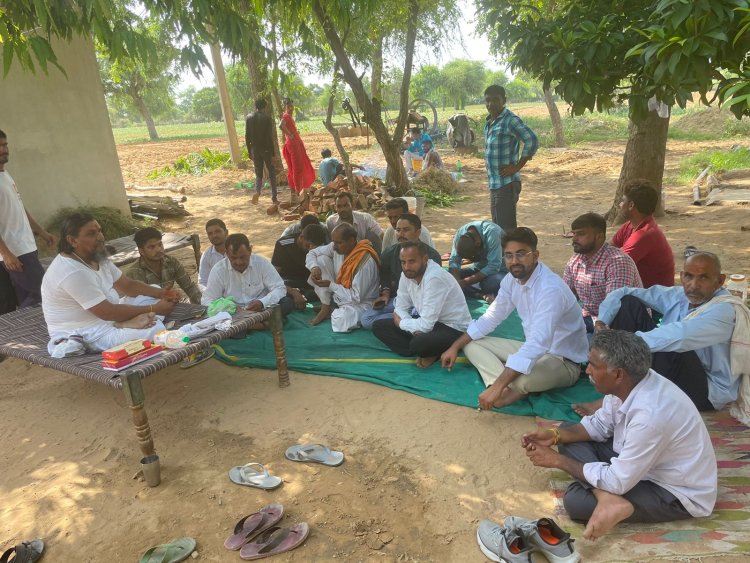 गुरु पूर्णिमा पर बामलास धाम में उमड़े श्रद्धालु रामायण पाठ का हुआ शुभारंभ