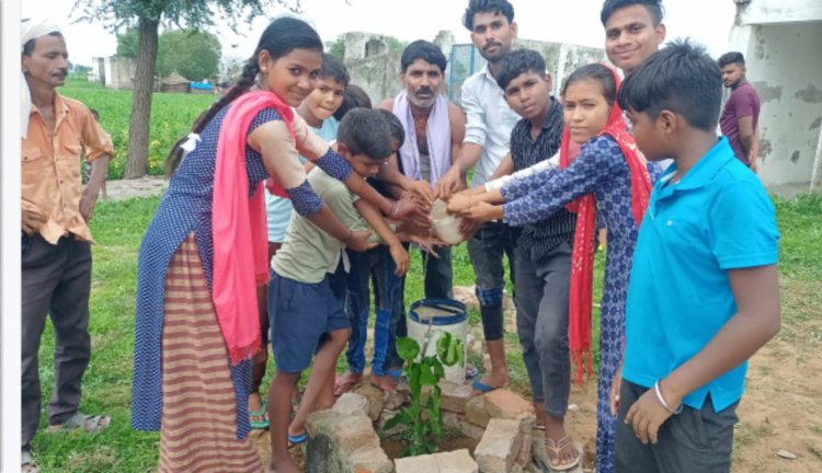 नोगांवा वृक्ष लगाकर पर्यावरण बचाओ का दिया संदेश