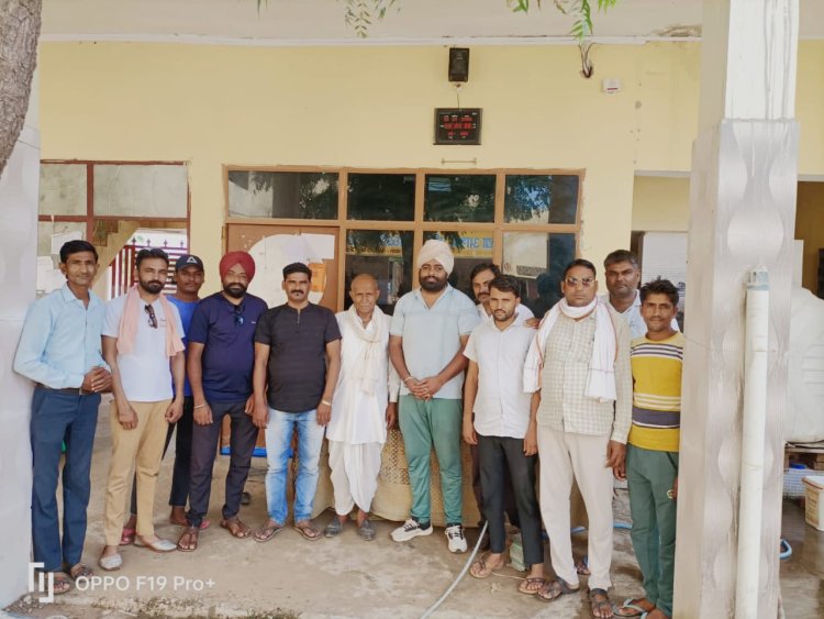 गोविंदगढ़ क्षेत्र मे नहरी पानी की मांग को लेकर किया जनसंपर्क, किसानों ने ईआरसीपी अंदोलन को किया समर्थन