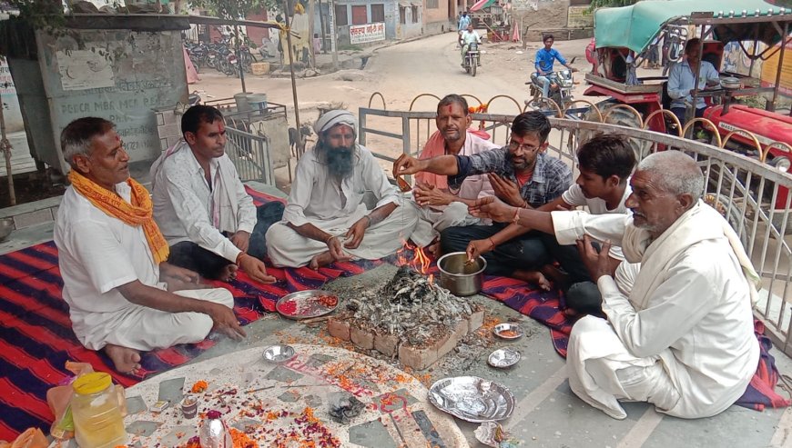 चौका दास बाबा मंदिर पर हवन पूजन कर भंडारे का हुआ आयोजन