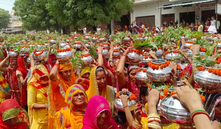 पांसल में धूमधाम व गाजे बाजे के साथ निकली विशाल कावड़ ओर कलश यात्रा