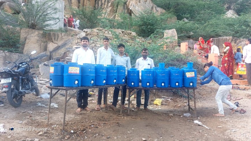 गुढागौडजी में पहाड़ी वाली गणेश मंदिर में बही भजनों की रसगंगा: अलौकिक फूलों से किया भगवान गणेश का श्रृंगार