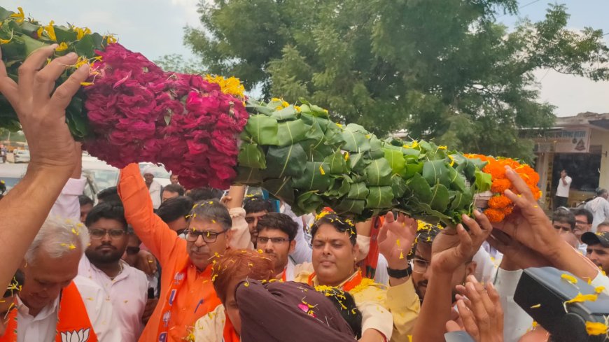 लक्ष्मणगढ़ में परिवर्तन यात्रा का आगमन भाजपा नेता मंच तक नहीं पहुंचने से जनता में मायूसी