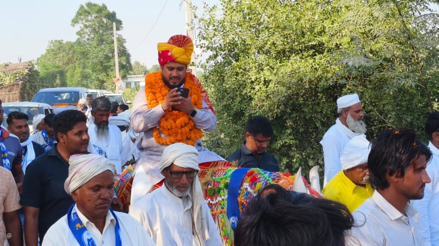 बसपा प्रत्याशी इमरान खान का फूल माला व साफा बांधकर और सिक्को से तौलकर किया भव्य स्वागत