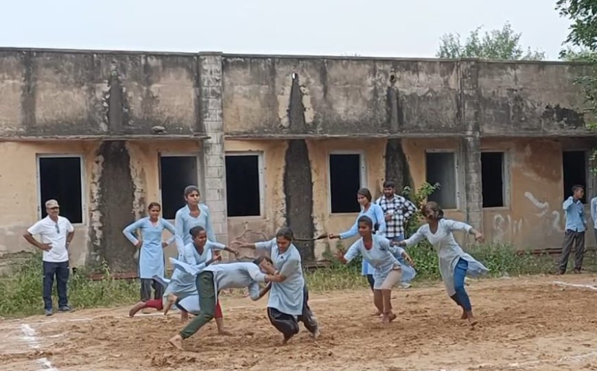 गोविन्दगढ़ में आयोजित हुआ विधिक सेवा प्राधिकरण का ब्लॉक स्तरीय खेलकूद प्रतियोगिता कार्यक्रम