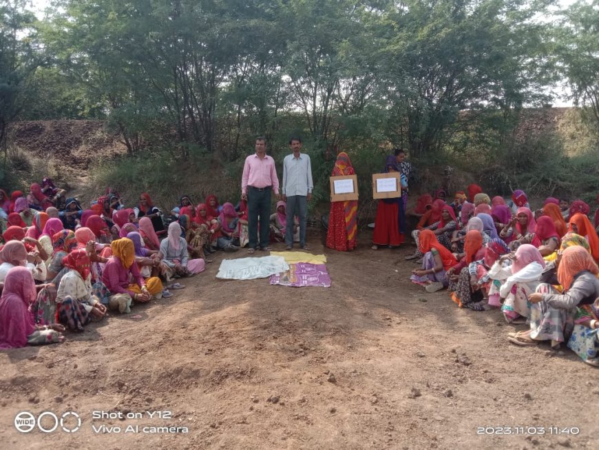 मनरेगाकर्मियों को दिलाई मतदान करने की शपथ : लोकतंत्र के उत्सव में बढ़ चढ़कर भाग लेने का किया आह्वान 