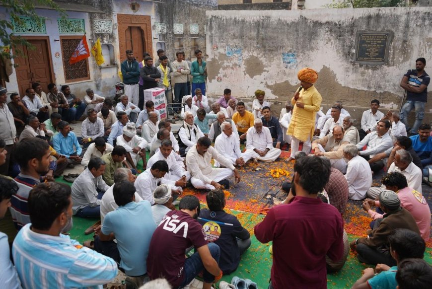 सर्व समाज के जनसेवक मुकेश गोयल ने शहर के विभिन्न वार्डो एवं मौहल्लो में किया जनसंपर्क