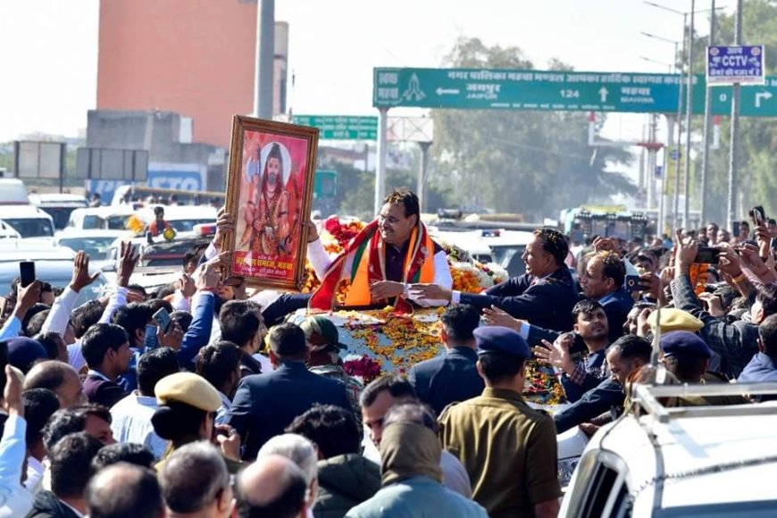 महुवा में मुख्यमंत्री भजनलाल शर्मा का विधायक राजेंद्र प्रधान के नेतृत्व में गर्म जोशी से किया  स्वागत