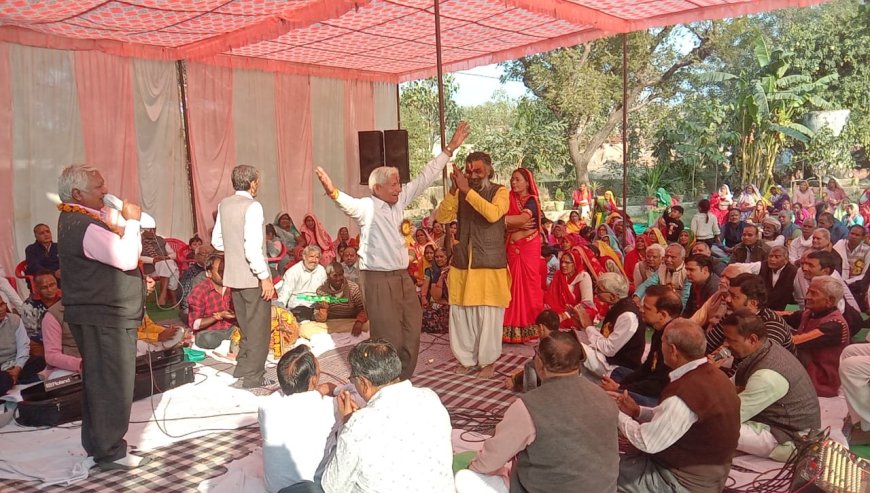 हारे के सहारे आजा तुझे दास पुकार: सकट के रामेश्वर धाम वीर हनुमान मंदिर में हुआ भजन संध्या का आयोजन