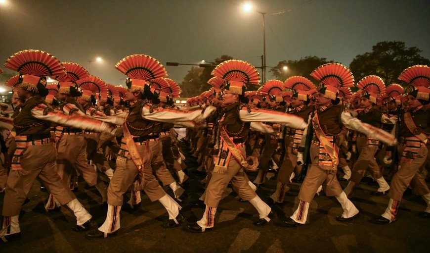 Republic Day| गणतंत्र दिवस परेड की रिहर्सल के कारण इंडिया गेट के आसपास यातायात बाधित