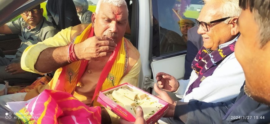 गृह राज्य मंत्री जवाहर सिंह बेढम को सोपा ज्ञापन