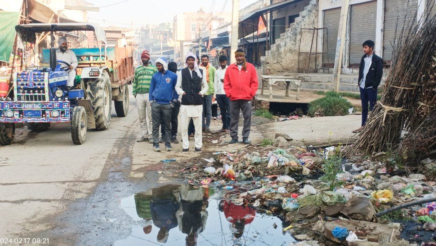 धर्म नगरी नौगांवा में गंदगी को लेकर चारों तरफ मचा कोहराम,प्रशासन मौन