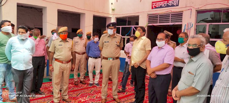 मण्डावर पुलिस थाने में जनसहयोग से निर्मित स्वागत कक्ष का पुलिस अधीक्षक ने किया लोकार्पण