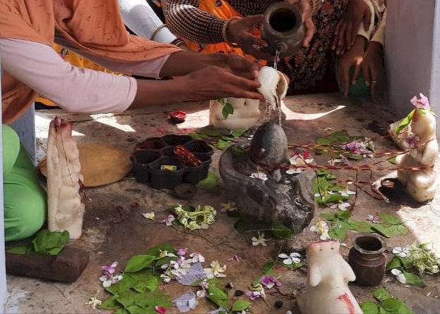 सावन के अंतिम सोमवार को बरसे मेघ, शिवालयों में गूंजा हर हर महादेव