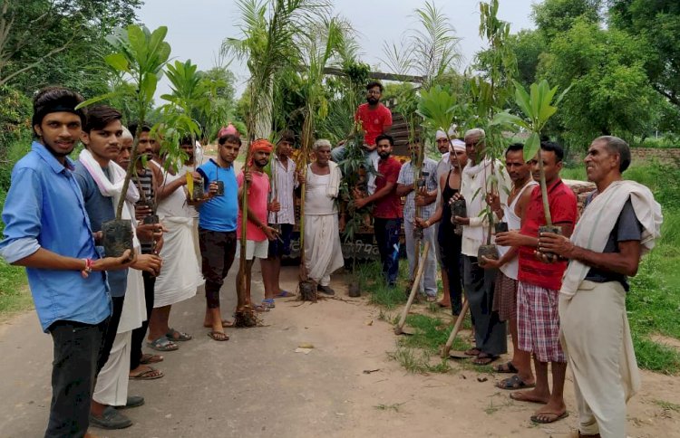 ग्रामीण क्षेत्रों में विश्व आदिवासी दिवस पर हुए अनेक कार्यक्रम