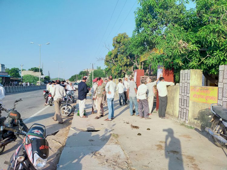 ग्रामीण क्षेत्रों में पंच सरपंच को चुनाव चिह्न मिलने के बाद ,मतदाता के घरों पहुंच लगाई गुहार