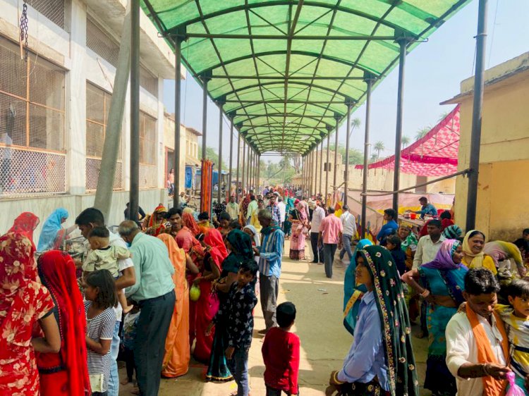 श्रीकैलादेवी झीलकाबाडा मंदिर में उड रही कोविड-19 गाइडलाइन की धज्जियां