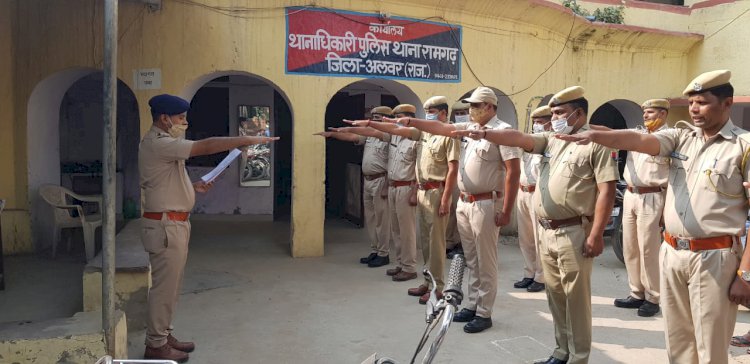 सरदार पटेल  की जयंती पर पुलिस कर्मियों ने ली एकता और अखंडता की शपथ